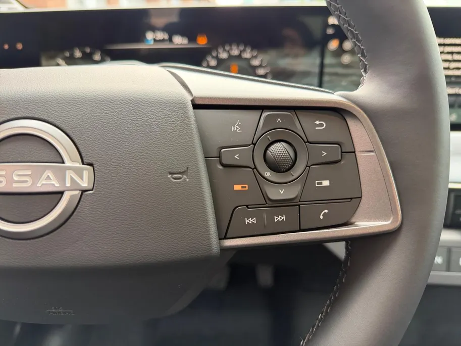 Nissan Leaf Evolve 52 kWh | NISSAN MORE 10 JAAR GARANTIE | 451 KM WLTP | 2500 EURO INRUILPREMIE | SNEL RIJDEN | BOSE | RONDOM CAMERA | CARPLAY |