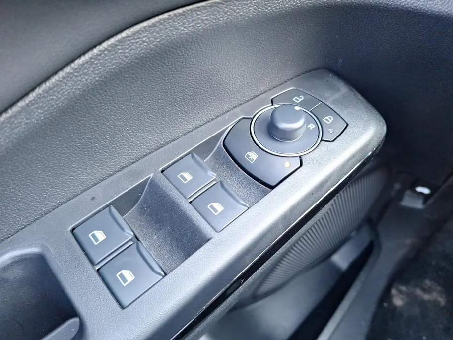Ford Puma 1.0 EcoBoost Hybrid ST-Line | Nieuw te bestellen | €4000 Korting | Winterpack | Camera | Climate Control | 17' Lichtmetaal | Apple Carplay&Android Auto | Parkeersensoren | Navigatie |