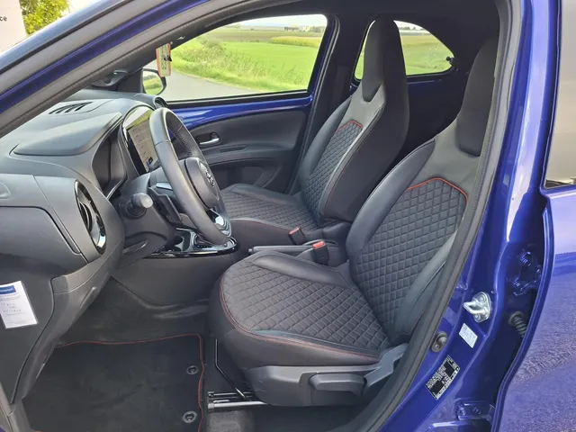 Toyota Aygo X 1.0 VVT-i S-CVT Premium CABRIO | NL-auto | rijklaarprijs !!
