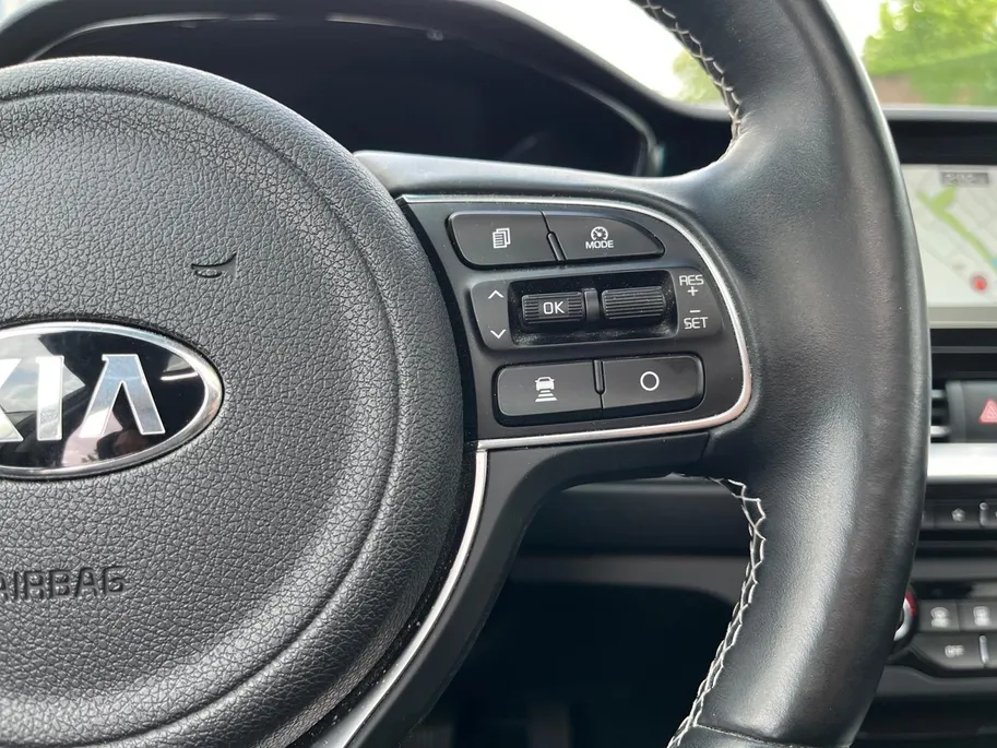 Kia e-Niro DynamicPlusLine 64 kWh | Schuifdak | Keyless entry | Stoelverwarming