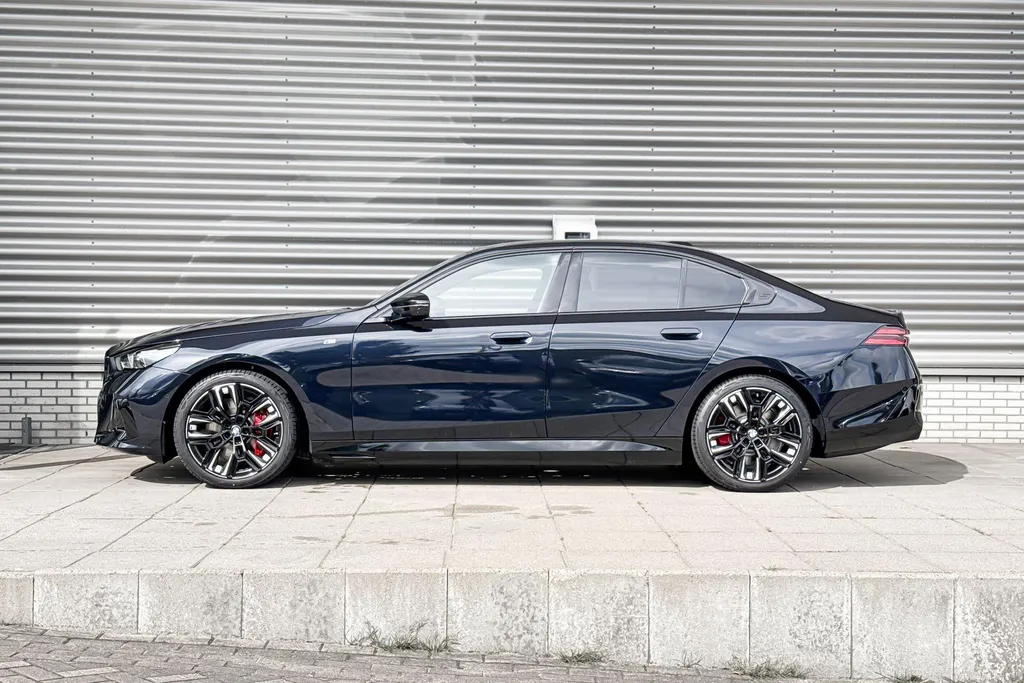 BMW i5 M60 xDrive 84 kWh