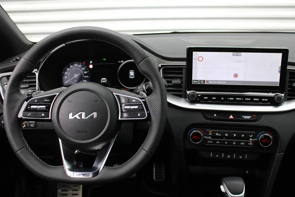 Kia XCeed 1.5 T-GDi DCT7 GT-PlusLine | Automaat | JBL Audio | Pano | 18 inch | Navi | Elek. stoelverstelling |