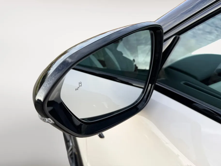 Voyah Courage Business Edition 80 kWh | 5.000 Euro Voordeel!! | Direct Leverbaar | Full Option | 360 Camera |