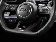 Audi A3 Sportback 45 TFSIe 272pk S edition Competition · Panoramadak · Camera · Leder Interieur · Elek. achterklep · Stoelverwarming · 18'' Inch · Garantie t/m 22-10-2030 of 100.000km