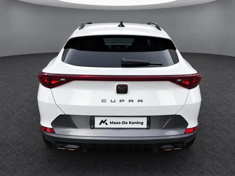 CUPRA Formentor 1.4 245pk DSG e-Hybrid VZ Performance · Panoramadak · Leder · 360 Camera · Elek. Voorstoel · Elek. Achterklep · Stoelverwarming · 19'' Inch ·