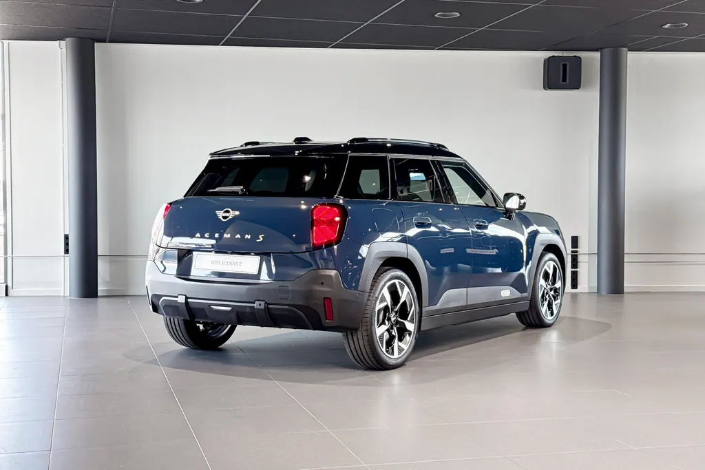 MINI Aceman SE Classic M 54.2 kWh