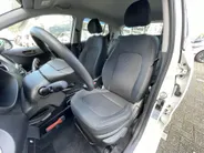 Hyundai i10 1.0i 66pk Comfort + / Cruise / Airco / Navi
