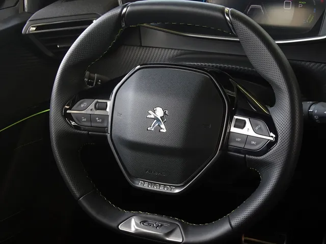 Peugeot e-208 EV GT 50 kWh