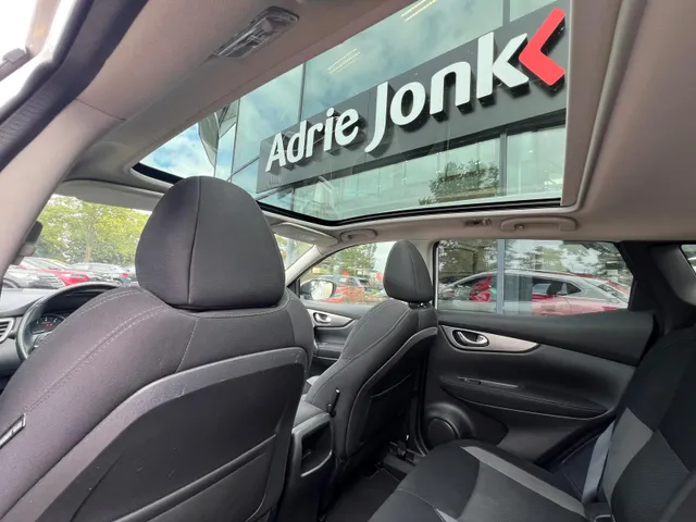 Nissan QASHQAI 1.2 N-Connecta | NAVIGATIE | PANORAMA DAK | 360 CAMERA | 18 INCH | CRUISE CONTROL | CLIMATE CONTROL |