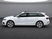 Škoda Octavia Combi 1.4 TSI RS iV PHEV 245pk DSG Business · Trekhaak inklap · Panoramadak · Camera · Head-Up Display · Dodehoeksensor · Keyless · Matrix LED ·