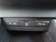 Hyundai i20 1.0 T-GDI Premium | Climate Controle| Lichtmetalen velgen| Dealer onderhouden| Metallic lak| Stoel verwarming| Stoel verwarming| Navigatie| Telefoon intergratie| Keyless start | Parkeer sensoren| Camera