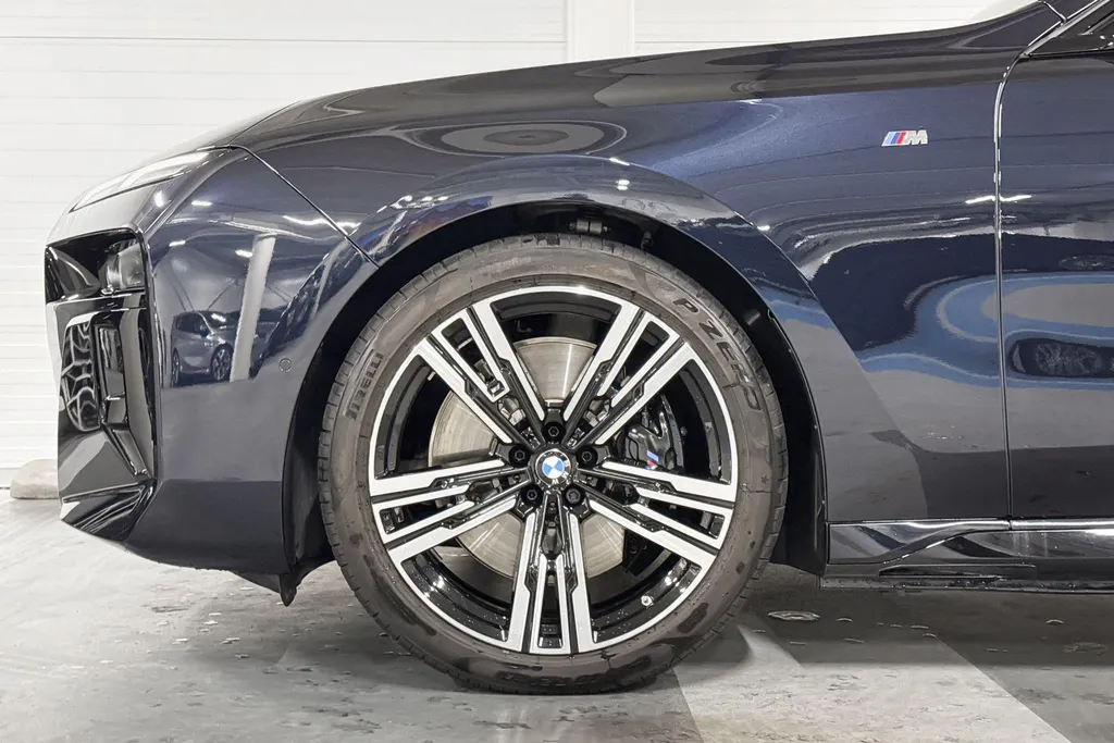 BMW i7 eDrive50