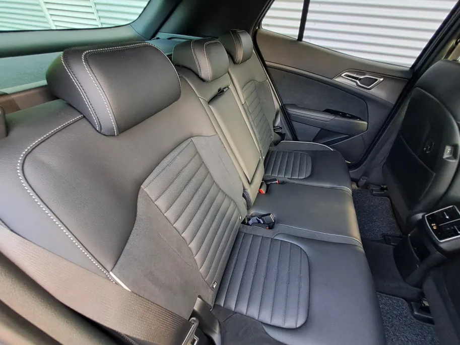 Kia Sportage 1.6 T-GDi Plug-in Hybrid AWD GT-PlusLine | Automaat | 360 Camera | Harmann Kardon | Leer | Stoel Verwarming / Verkoeling