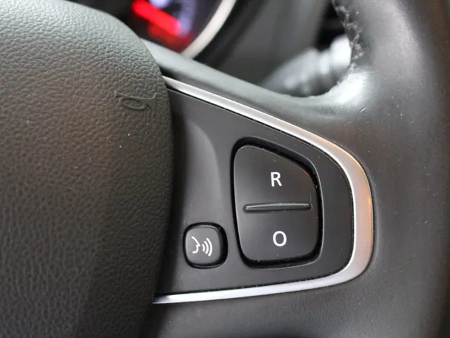 Renault Captur 0.9 TCe Intens Navigatie | Parkeercamera | Climate Control | Dodehoekdetectie | Inklapbare buitenspiegels