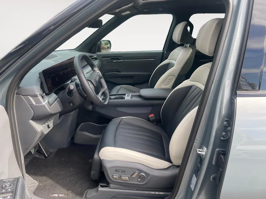 Kia EV9 GT-Line AWD 99.8 kWh | Climate Control | Cruise Control | 7-Zits | Stoelverwarming | Panoramadak | Memory Stoelen | Stoelventilatie |