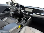 Kia Niro 1.6 GDi Hybrid DynamicPlusLine | Parkeerhulp | Apple Carplay | Android Auto | Navigatie | Lane-Assist | Stoel- stuurverwarming |
