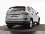 Škoda Karoq 1.5 TSI ACT 150pk DSG Business Edition · Camera · Inklap. Trekhaak · Keyless · Stuur- & Stoelverwarming · Apple/Android Car Play · ACC · Garantie t/m 02-07-2028 of 100.000km