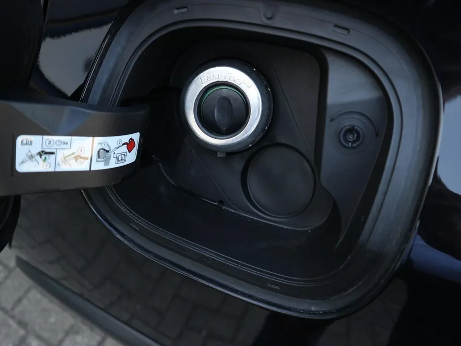 Ford Focus 1.0 EcoBoost Hybrid Active | NAVI | CAMERA | WINTERPAKKET |