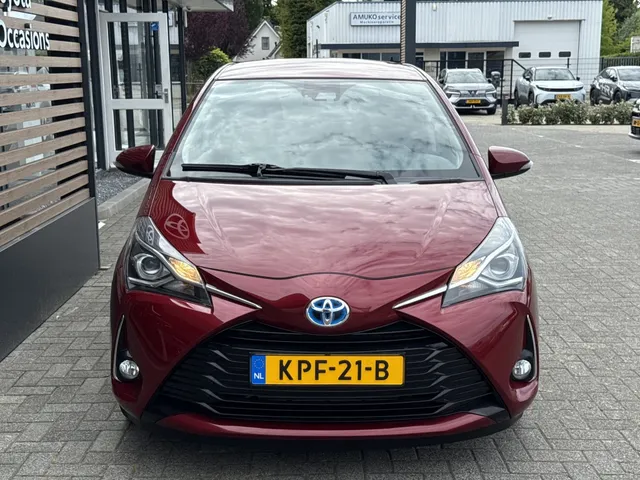 Toyota Yaris 1.5 Hybrid Dynamic | All Seasons | Stoelverwarming