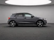 Audi A1 Sportback Advanced edition 30 TFSI 116 PK · Audi Sound · Afgevlakt sportstuur · Full led verlichting · Privacy glas