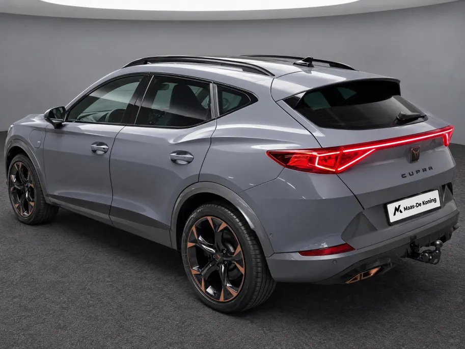 CUPRA Formentor 1.4e-Hybrid 180kW/245PK VZ · Panoramadak · Trekhaak · 360°Camera + Parkeersensoren