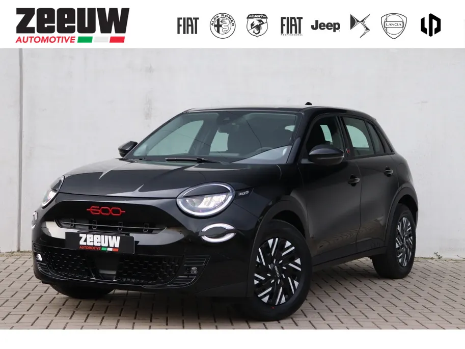 Fiat 600 RED 54 kWh | Carplay | Clima | Cruise | PDC | BTW