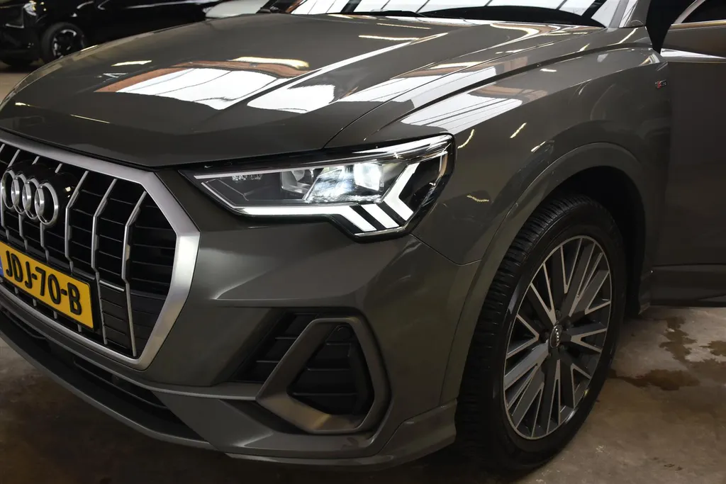 Audi Q3 35 TFSI S Edition S-Line |Virtual Cockpit |Trekhaak |50dkm