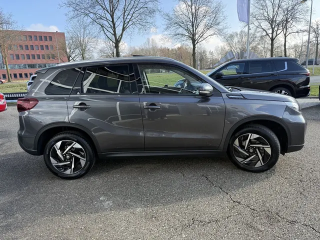 Suzuki Vitara 1.4 B.jet Style Smart Hybrid | Panoramadak | All Seasons