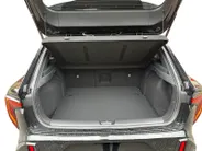 Kia K4 1.0 T-GDi MHEV GT-Line Launch Edition (pano) Dodehoekassistentie | Kruisend verkeersassistentie achter | Uitstapwaarschuwing | Stoel + stuurwielverwarming