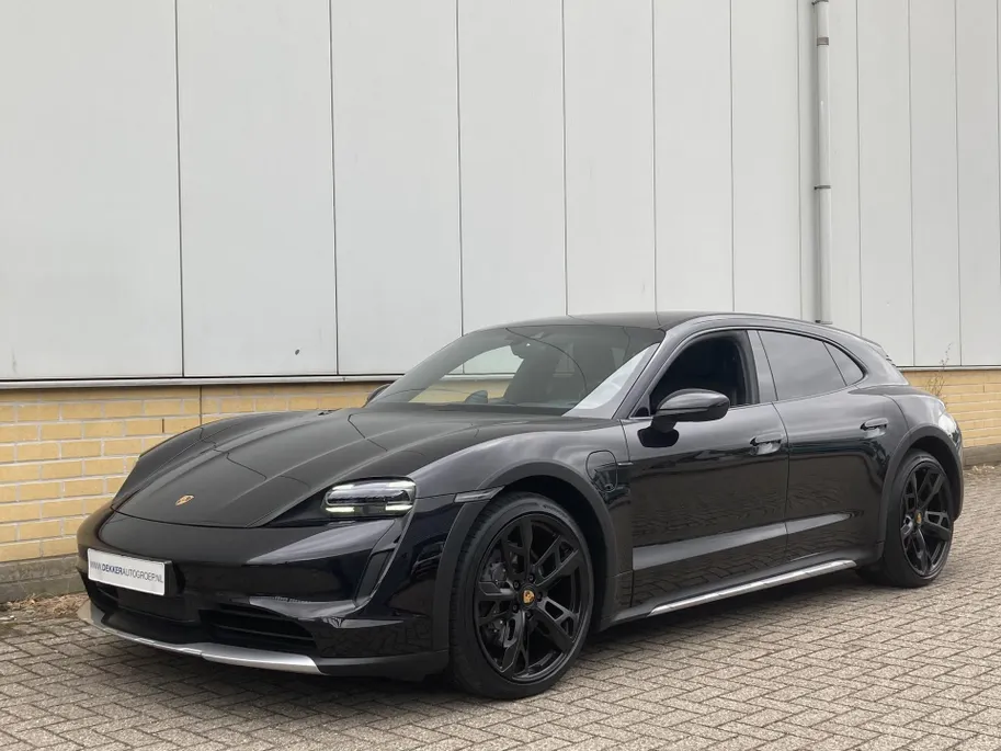 Porsche Taycan Cross Turismo 4 93 kWh sport chrono - panoramadak -stoelenpakket -stoelverwarming -luchtvering
