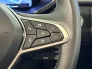 Renault Captur 145PK E-Tech Full Hybrid Esprit Alpine Automaat | Google Built-in | Climate Control | Stuurwielverwarming | Adaptive Cruise Control | Apple CarPlay/Android Auto | Lichtmetalen Velgen | Camera | Parkeersensoren |