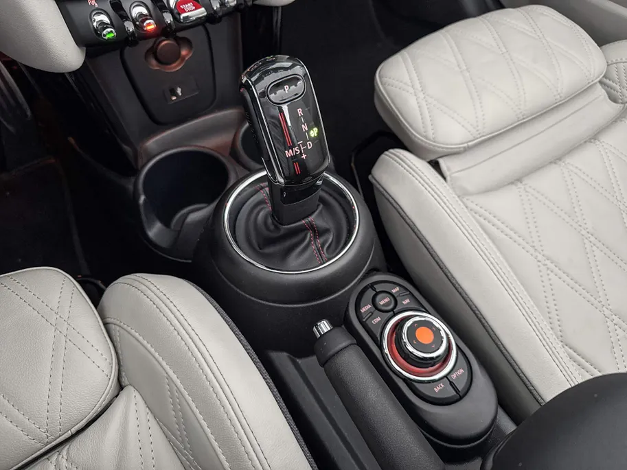 MINI Cooper Cabrio 2.0 John Cooper Works Chili