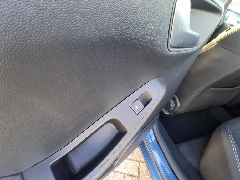Ford Fiesta 1.0 EcoBoost Hybrid Titanium WINTERPAKKET.