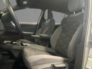 Volkswagen ID.4 204pk Pro Advantage 77 kWh · SOH 96,9% · Warmtepomp · Apple/Android Car Play · Wegklapbare Trekhaak · P-Sensoren · 19'' Inch ·