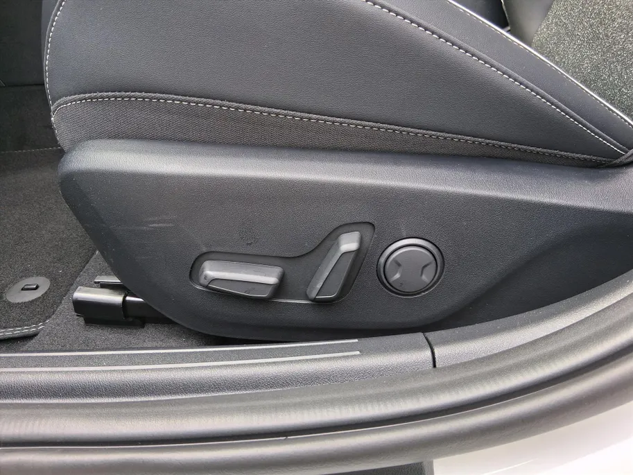 Kia K4 SW 1.0 115pk DCT7 GT-Line Launch Edition Pano/Schuif Dak