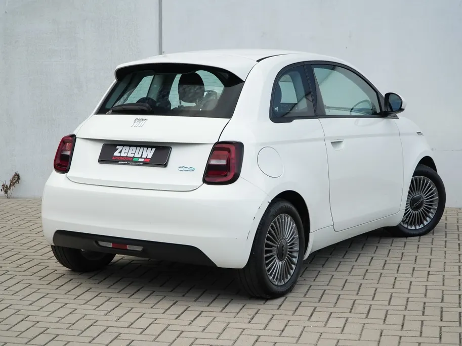 Fiat 500e Icon 42KWH | Carplay | Cruise | Clima | BTW | 16'
