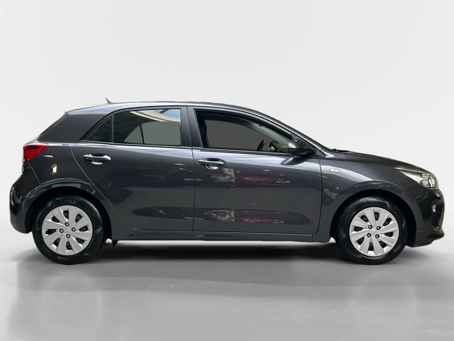 Kia Rio 1.0 TGDI ComfortPlusLine Navigator | Orginele Kilometerstand ! | Trekhaak Afneembaar 7- Polig | Apple Carplay / Android Auto | Navigatiesysteem | Parkeersensoren + Camera Achter | Airconditioning | Cruise Control
