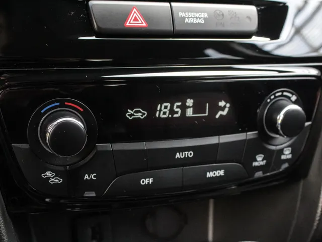 Suzuki Vitara 1.4 Boosterjet Select Smart Hybrid | Navi | Camera | Cruise | Lm-Velgen