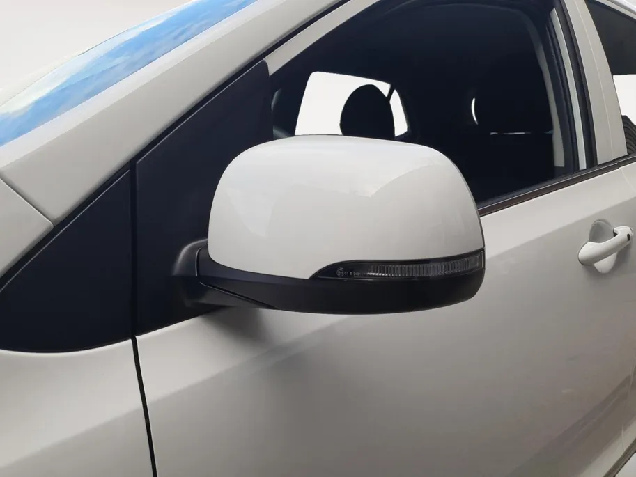 Kia Picanto 1.0 DPI ExecutiveLine | Stoel en stuurverwarming | Navigatie | Camera | Keyless met startknop | Climate control | Cruise control | Getinte ramen achter |