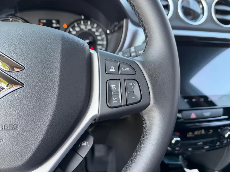 Suzuki Vitara 1.4 Boosterjet Smart Hybrid Select | Op Voorraad | Snel Rijden | Actiekorting: €2200,- op Beperkte Voertuigen | Private Lease Vanaf €439,- |