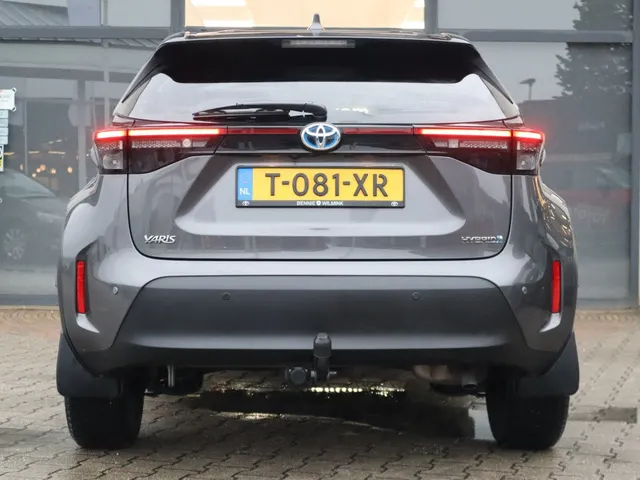 Toyota Yaris Cross 1.5 Hybrid Dynamic Trekhaak | Stoel en stuurverwarming | Parkeersensoren