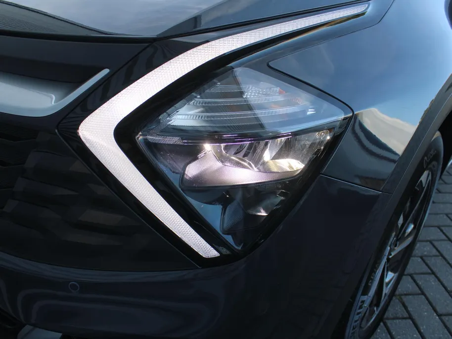 Kia Sportage 1.6 T-GDi Hybrid DynamicLine | Camera | Cruise adapt. | Navi | 17' LM | Clima v+a | LED | Apple Carplay/Android Auto |