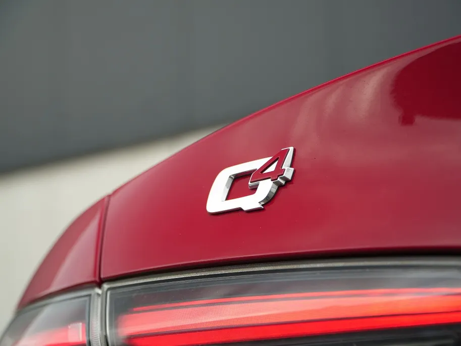 Alfa Romeo Giulia 2.0 Turbo 280 PK Competizione Q4 AWD | Harman | Veloce | 19' VERKOCHT