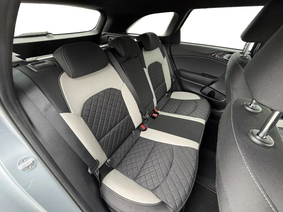 Kia Ceed Sportswagon 1.0 T-GDi GT-Line Business Edition | *1E EIGENAAR | FABRIEKSGARANTIE | APPLE CARPLAY/ ANDROID AUTO | JBL SOUND | STOF/LEDER | NAVI | CAMERA | LMV | ETC…