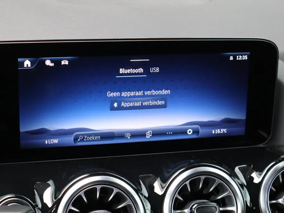 Mercedes-Benz GLA 250 e Business Solution AMG l Keyless l Panoramadak l Stoelverwarming