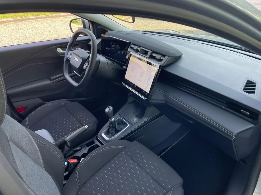 Ford Puma 1.0 EcoBoost Hybrid Titanium | 0,99 % Rente | 5.000 ,- KORTING | Winter Pack | Achteruitrijcamera | Apple Carplay & Android Auto |