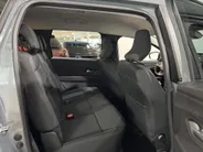 Dacia Jogger 155PK Hybrid Expression 7p. Automaat | DEMO | 7 Zitplaatsen | Camera | Parkeersensoren | Apple CarPlay/Android Auto | Cruise Control | Climate Control | Digital Cockpit | Armsteun | Licht & Regen Sensor |