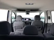 Ford Transit Connect Ford Tourneo Connect PHEV L2 Titanium 7p. | Uit Voorraad Leverbaar | Geel Kenteken | Automaat | Trekhaak | AGR Gecertificeerde Voorstoelen | Achteruitrijcamera | Winter Pakket | Adaptieve Cruise Control