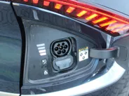 Kia EV6 Plus 77.4 kWh | Stuur-/stoelverwarming + ventilatie | Elektr. stoelverstelling + achterklep | Leer | Warmtepomp | 19' LM | Camera | LED |