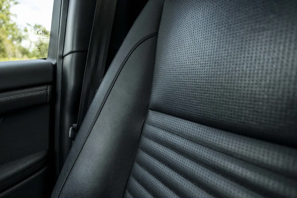 Land Rover Discovery Sport 2.0 TD4 Urban Series SE EX.BTW | Achterbank + ramen aanwezig |